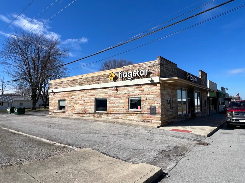 14816 1st St, Hoagland, IN for sale - Primary Photo - Image 1 of 3