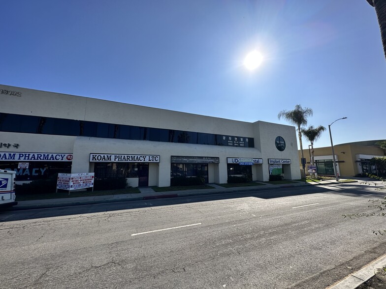 18102 Pioneer Blvd, Artesia, CA for lease - Building Photo - Image 1 of 4