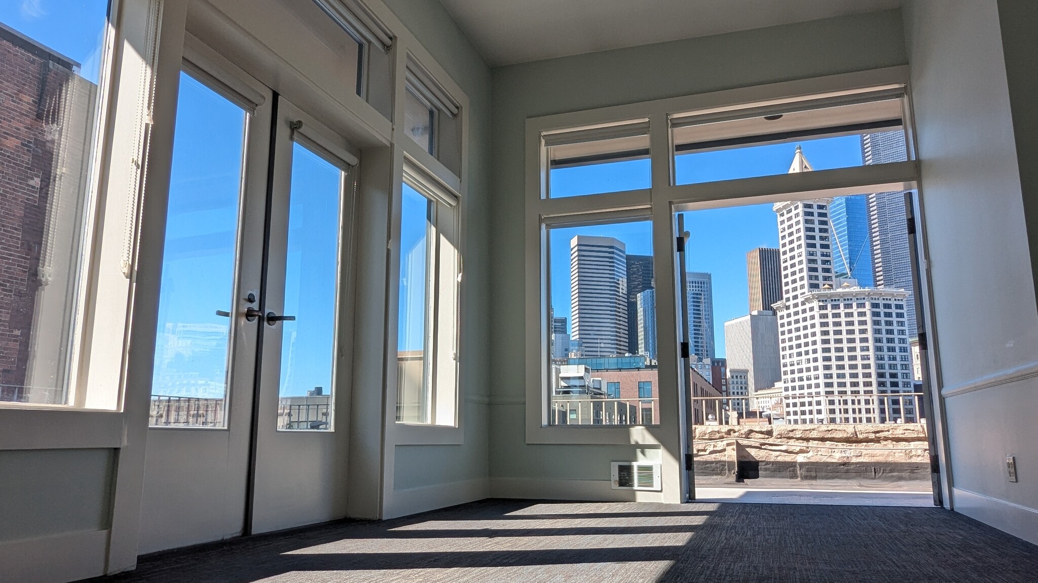 401 2nd Ave S, Seattle, WA for lease Interior Photo- Image 1 of 11