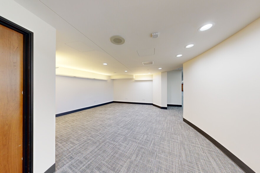 2000 Alameda de las Pulgas, San Mateo, CA for lease - Matterport 3D Scan - Image 2 of 14