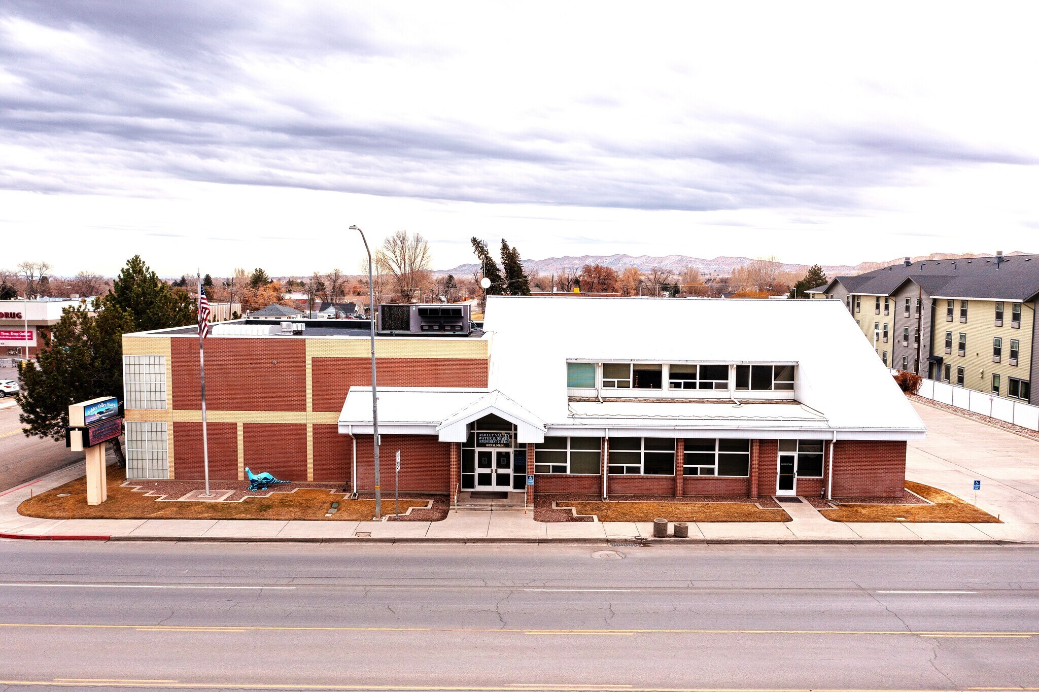 609 W Main St, Vernal, UT for sale Primary Photo- Image 1 of 1