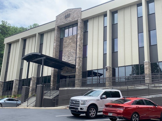 601 Vestavia Pky, Birmingham, AL for lease - Building Photo - Image 2 of 10