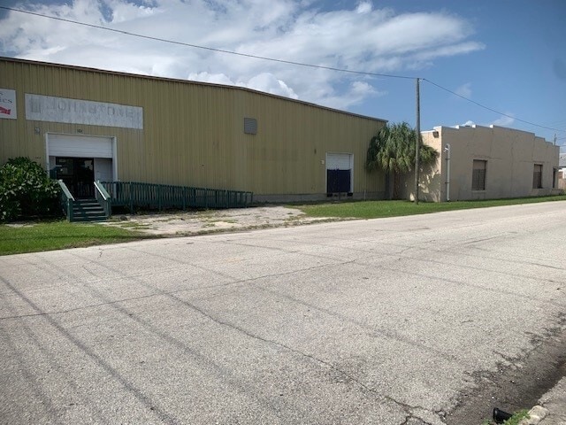 1120 N Rome Ave, Tampa, FL for lease - Building Photo - Image 1 of 8