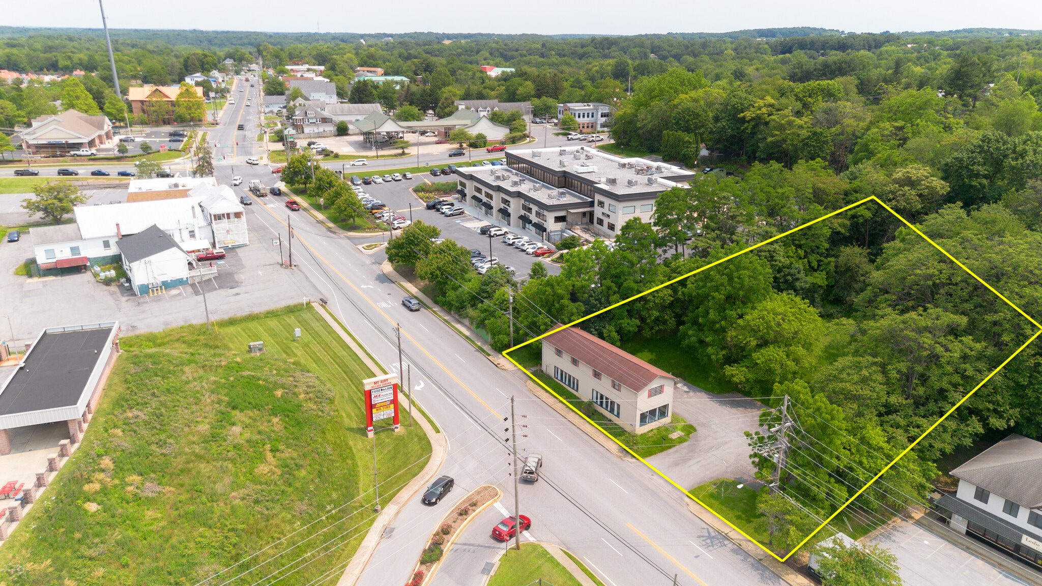 104 W Ridgeville Blvd, Mount Airy, MD for sale Building Photo- Image 1 of 14