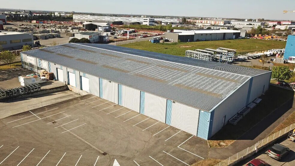 12 Boulevard Marcel Paul, Tournefeuille for sale - Building Photo - Image 2 of 6