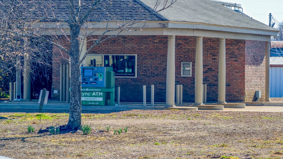 305 4th Ave SW, Red Bay, AL for sale - Building Photo - Image 2 of 12