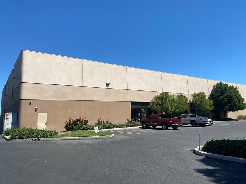 4813 Greenleaf Ct, Modesto, CA for lease - Building Photo - Image 1 of 8