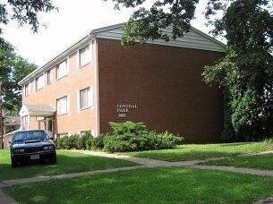 1718 C Ave NE, Cedar Rapids, IA for sale Primary Photo- Image 1 of 1