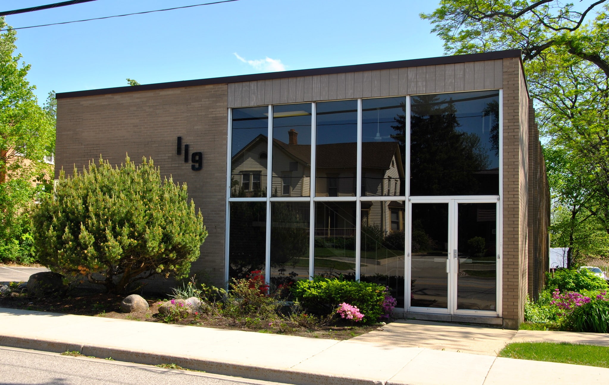 117 E Palatine Rd, Palatine, IL for lease Building Photo- Image 1 of 6