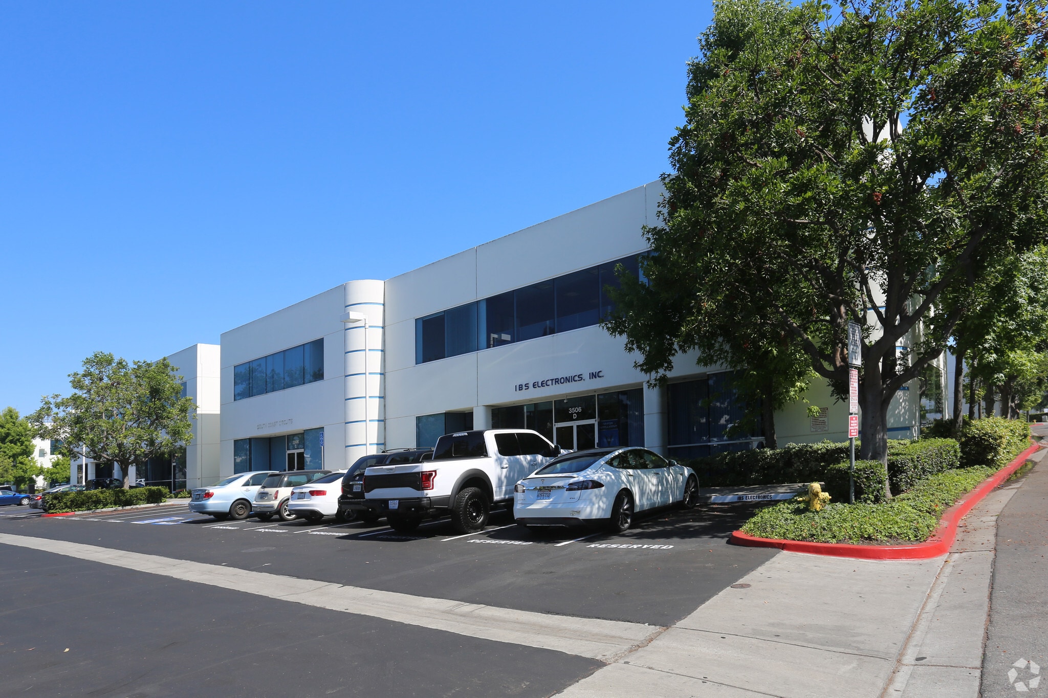 3506 Lake Center Dr, Santa Ana, CA for lease Primary Photo- Image 1 of 8