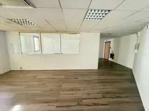 Office in Évry-Courcouronnes for lease - Interior Photo - Image 3 of 6