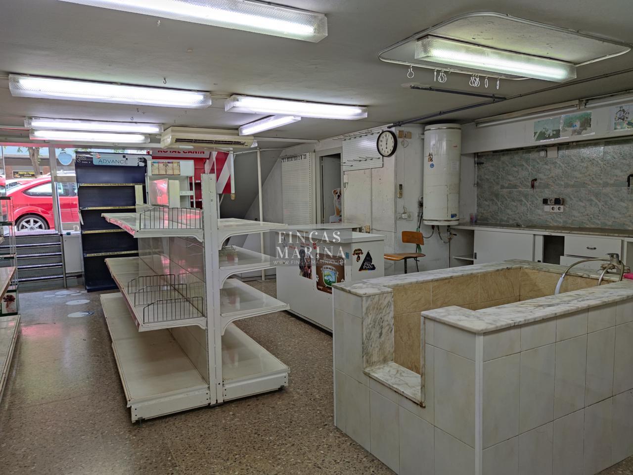 Retail in Gavà, Barcelona for lease Interior Photo- Image 1 of 6