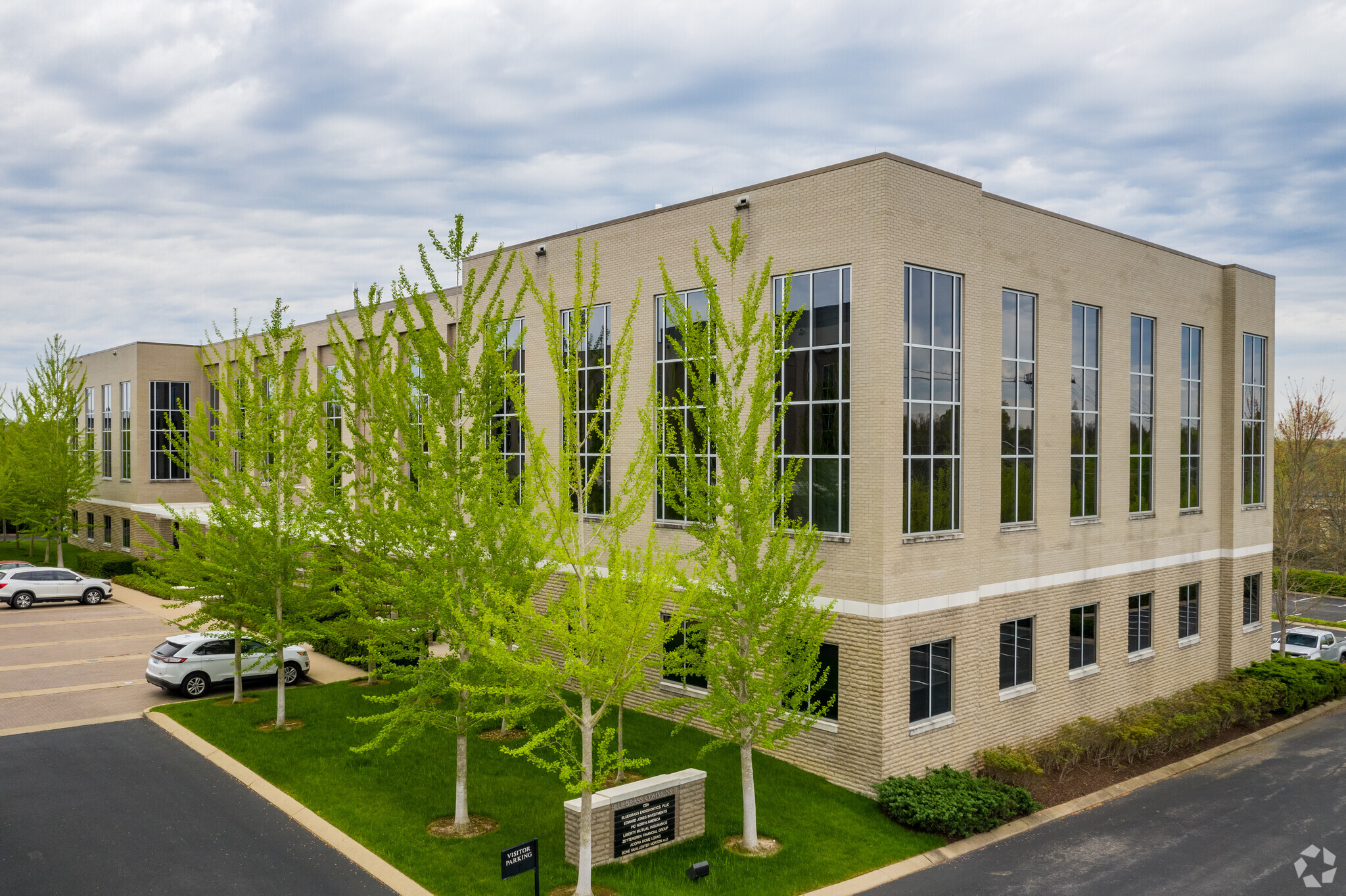 100 Bluegrass Commons Blvd, Hendersonville, TN for sale Building Photo- Image 1 of 1