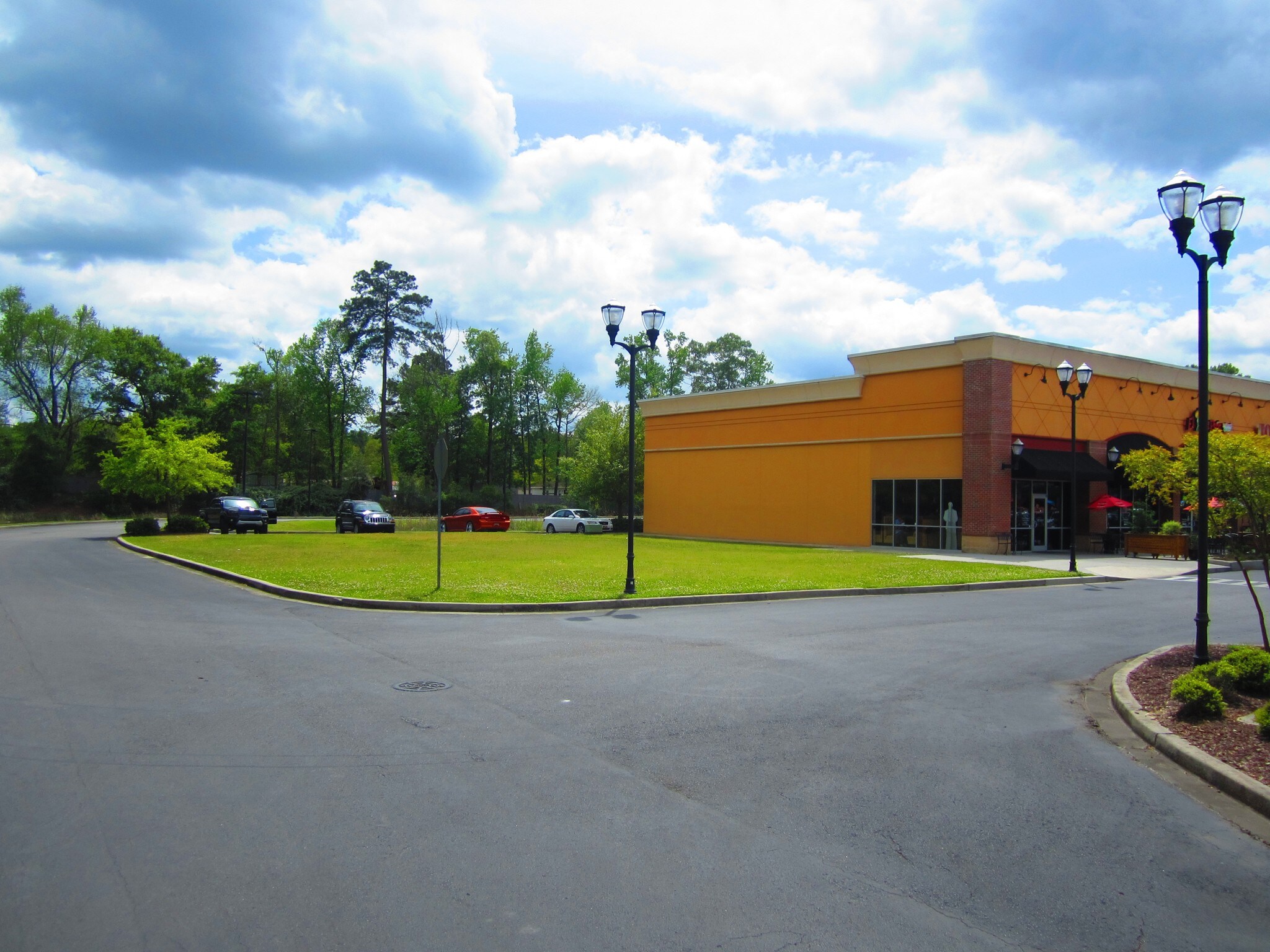 1585 Central Ave, Summerville, SC for sale Building Photo- Image 1 of 1