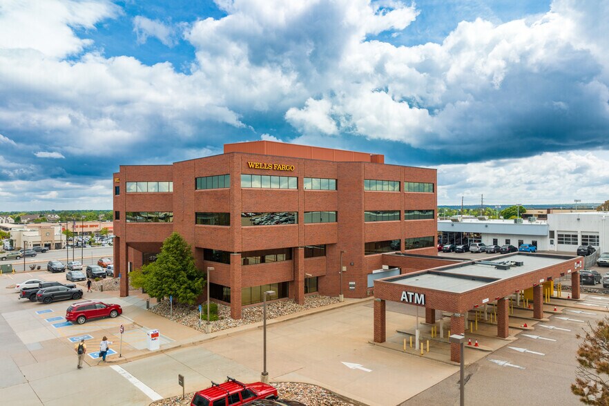 9350 E Arapahoe Rd, Greenwood Village, CO 80112 Wells Fargo Arapahoe