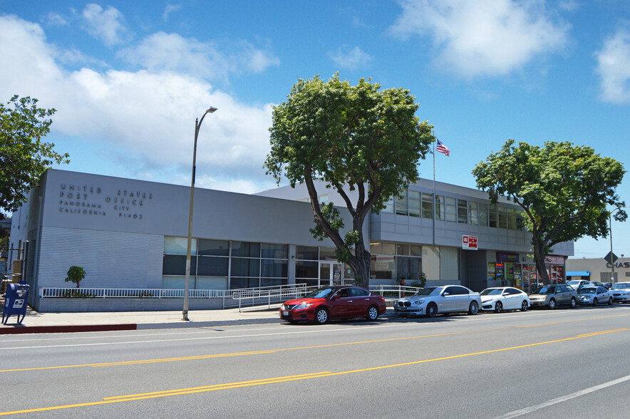 14416-14420 Chase St, Panorama City, CA for lease - Building Photo - Image 3 of 13