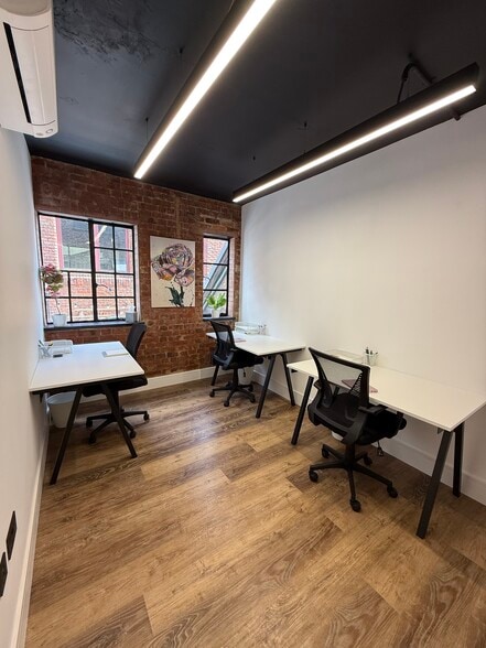 5 Crown Passage, Kingston Upon Thames for lease - Building Photo - Image 2 of 11