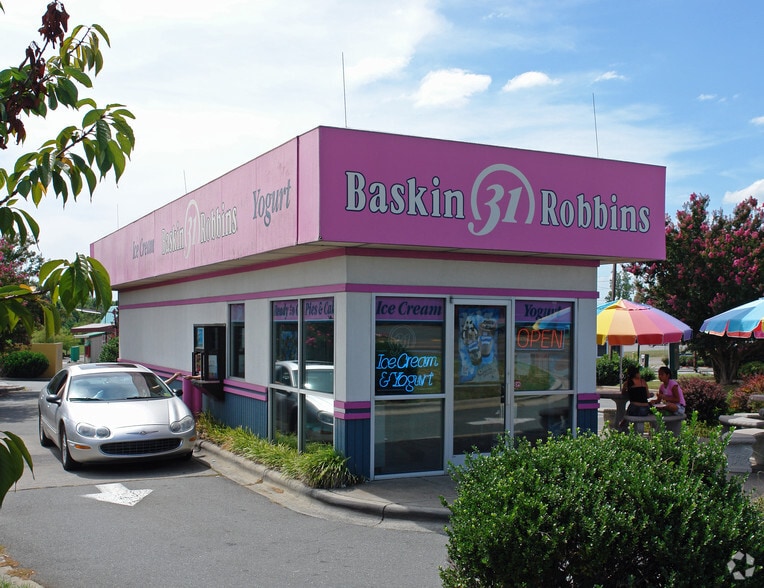 2434 Lewisville Clemmons Rd, Clemmons, NC for sale - Building Photo - Image 3 of 6