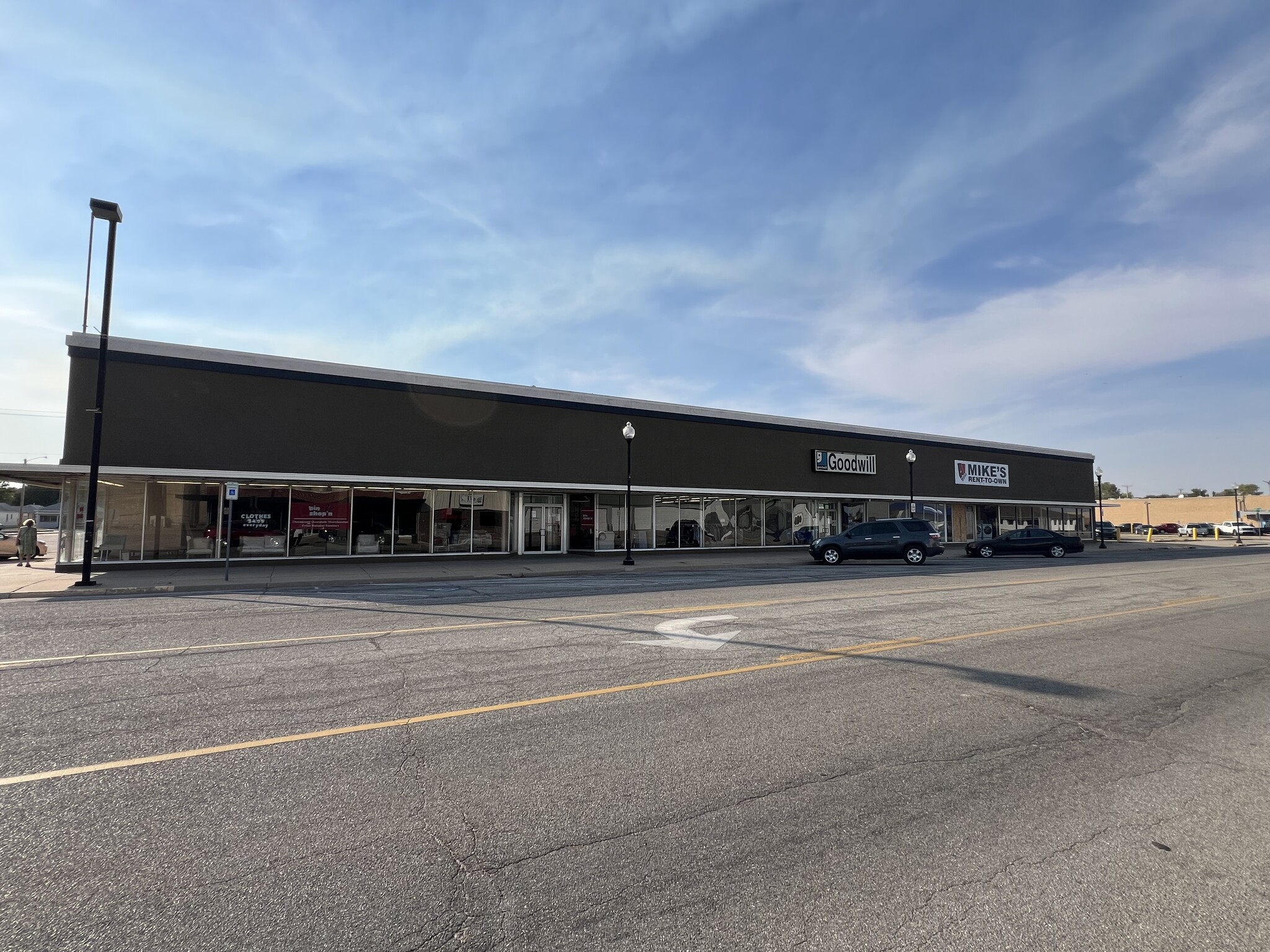 1701-1709 N Main St, Great Bend, KS for sale Building Photo- Image 1 of 4