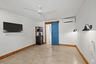 902 Main St, Blanco, TX for lease Building Photo- Image 2 of 5