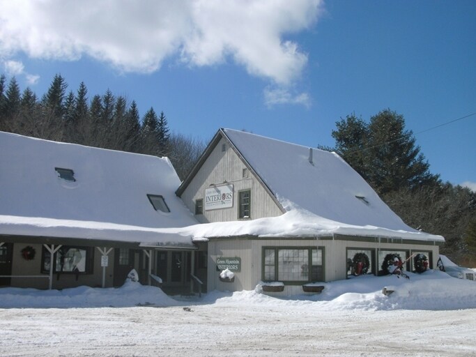 135 Route 100, West Dover, VT for sale Primary Photo- Image 1 of 1