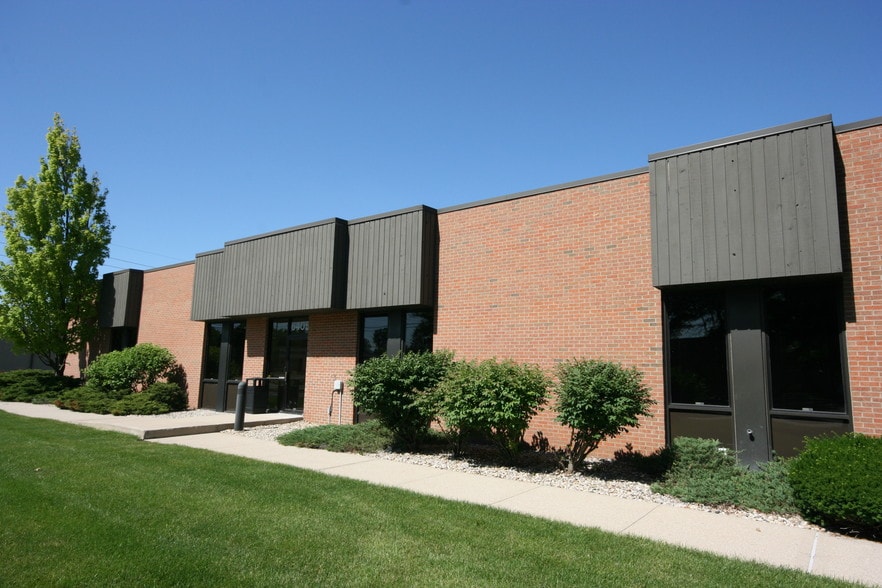 6405-6409 Castleway Ct, Indianapolis, IN for lease - Building Photo - Image 1 of 2