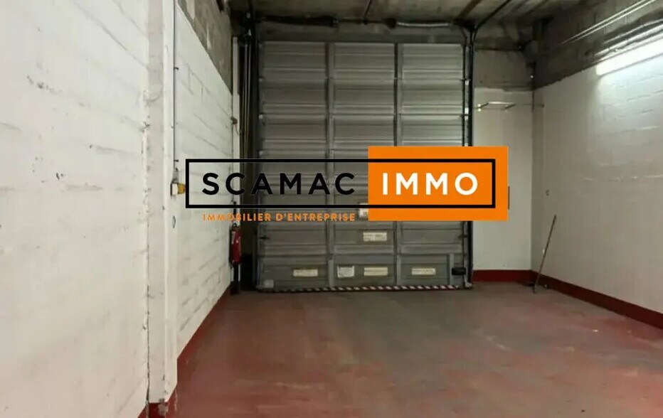 Flex in Gennevilliers for lease - Interior Photo - Image 1 of 4