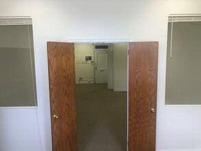 44-48 Pondfield Rd, Bronxville, NY for lease Interior Photo- Image 1 of 3