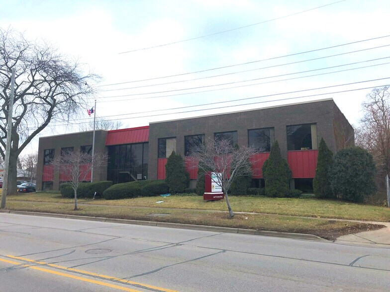 540 W Galena Blvd, Aurora, IL 60506 Office for Lease