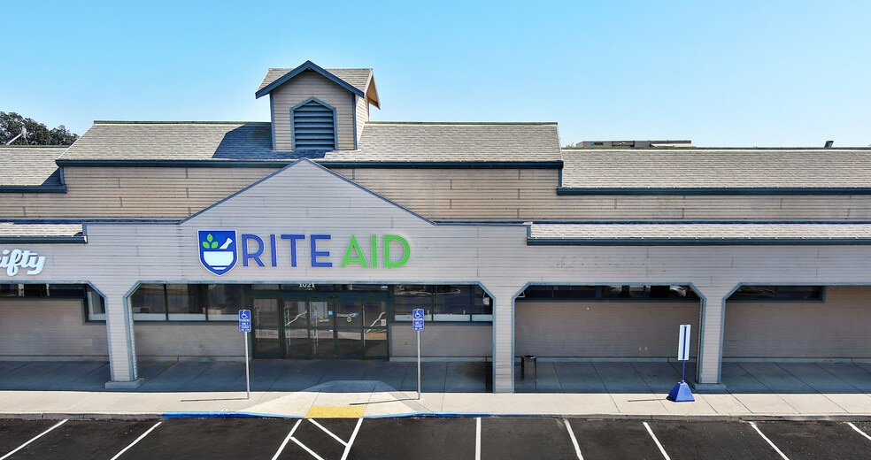 1021 Bridge St, Colusa, CA for lease - Building Photo - Image 2 of 6