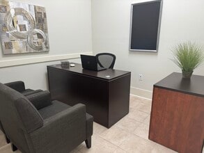 18070 S Tamiami Trl, Fort Myers, FL for lease Interior Photo- Image 1 of 1