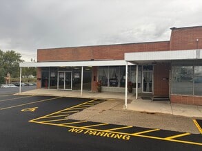 114-116 E Auglaize St, Wapakoneta, OH for lease Building Photo- Image 2 of 10