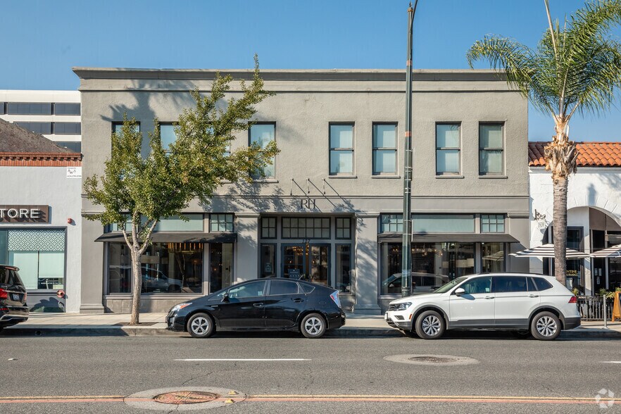 127 W Colorado Blvd, Pasadena, CA for sale - Building Photo - Image 1 of 1