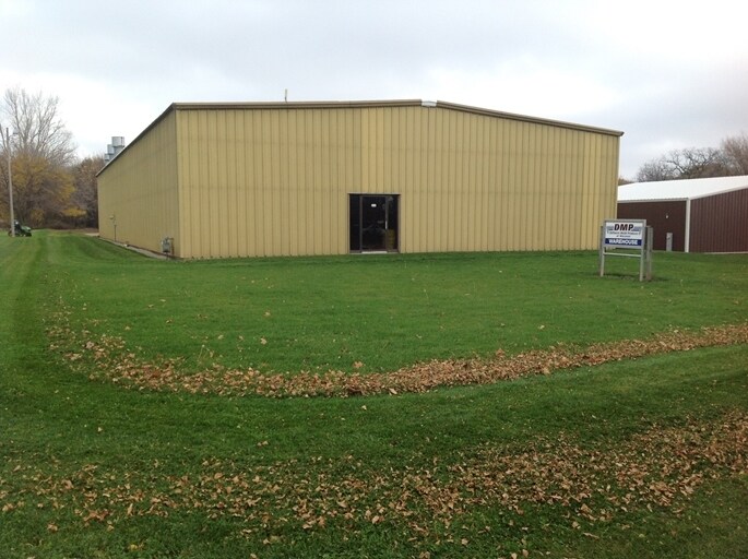 152 28th Ave W, Oshkosh, WI for sale Primary Photo- Image 1 of 1