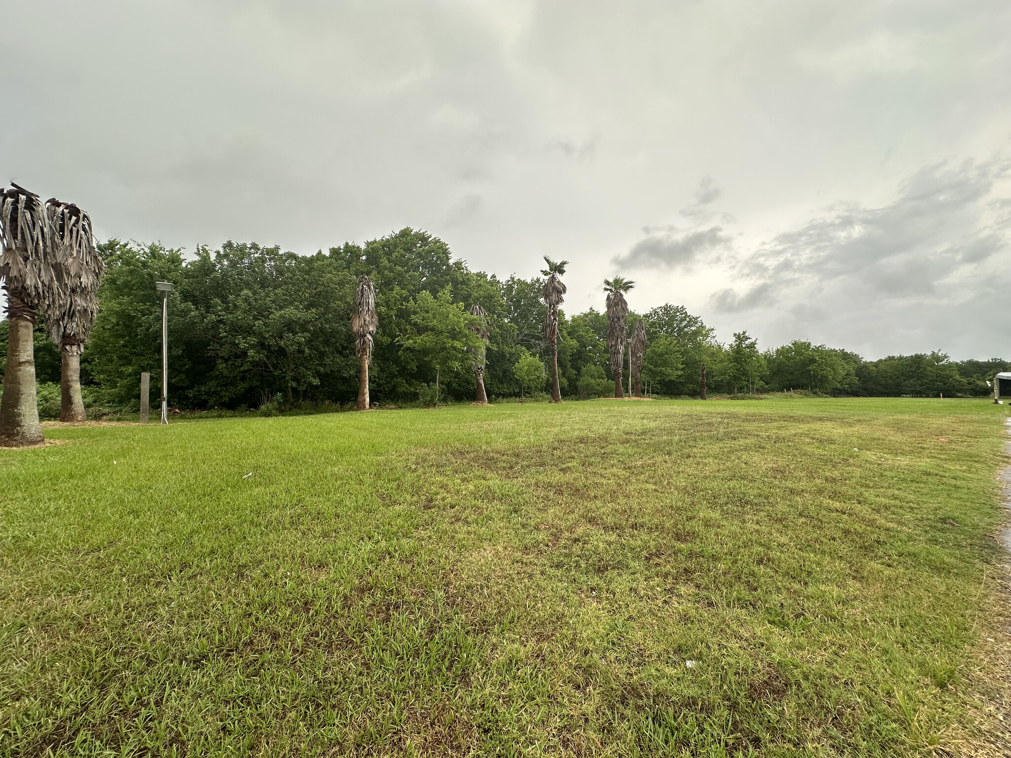 822 W Business Hwy 35, West Columbia, TX for sale Building Photo- Image 1 of 2