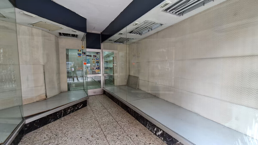 Retail in Alcalá De Henares, Madrid for lease - Interior Photo - Image 1 of 1