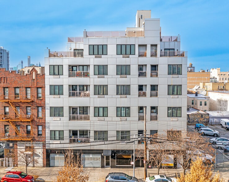 37-34 29th St, Long Island City, NY for sale - Building Photo - Image 1 of 10