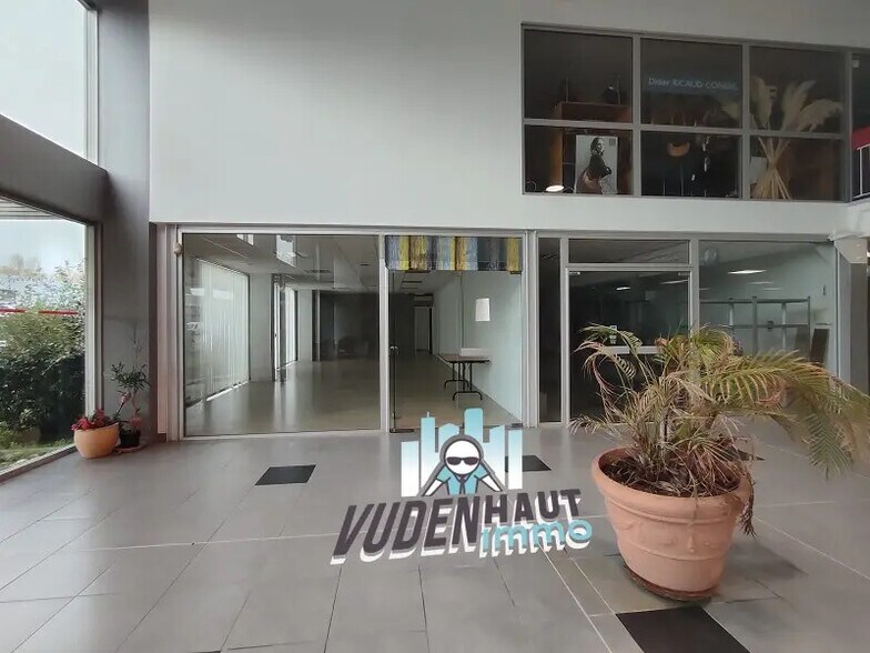 Retail in Toulouse for lease - Lobby - Image 1 of 17