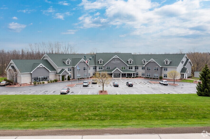 W188N11020 Maple Rd, Germantown, WI for sale - Primary Photo - Image 3 of 4