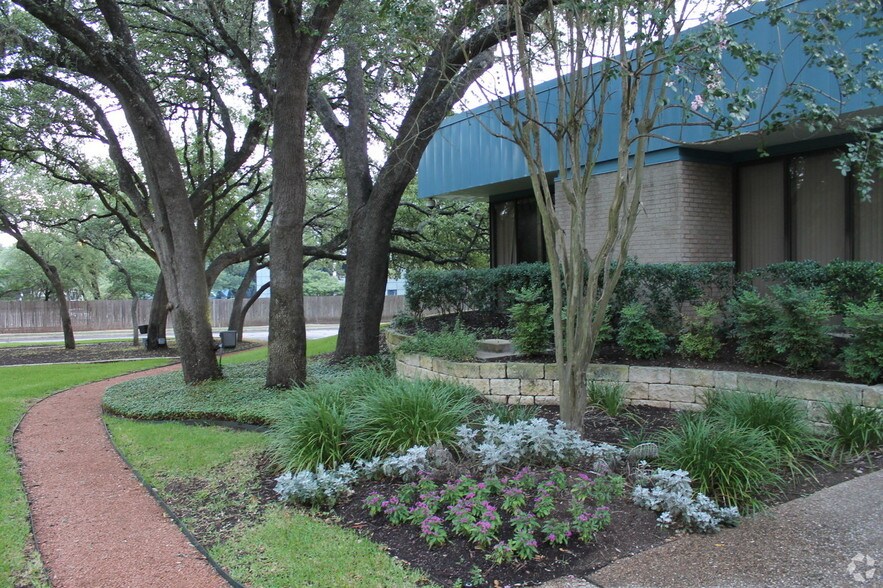 11950 Jollyville Rd, Austin, TX 78759