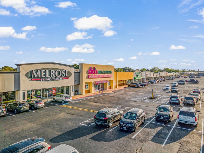 5100-5198 Avenue H, Rosenberg, TX for lease - Building Photo - Image 2 of 14