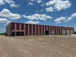 6443 State Highway 359, Laredo, TX for lease Interior Photo- Image 1 of 3