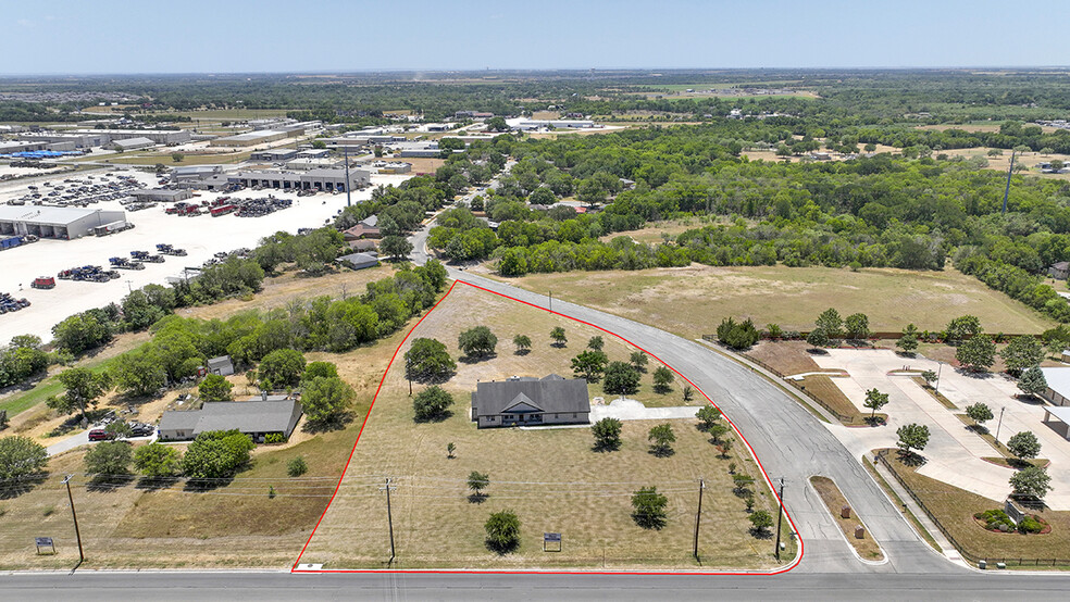 252 W Borgfeld Rd, Cibolo, TX for sale - Building Photo - Image 1 of 32