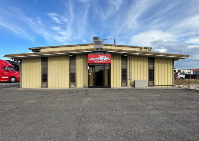 1272 N Yellowstone Hwy, Rexburg, ID for sale - Primary Photo - Image 1 of 6