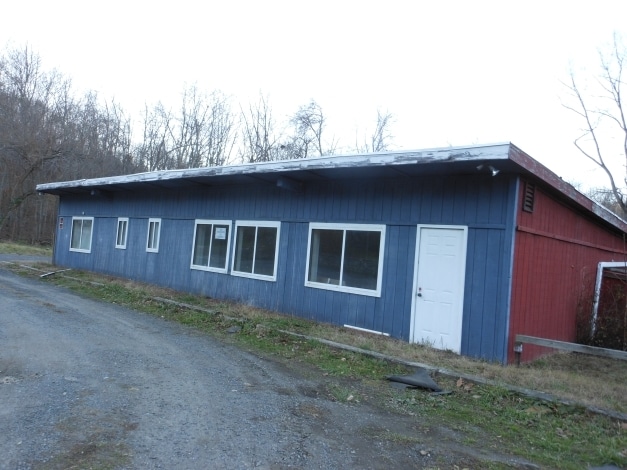 41 E Pembroke Rd, Danbury, CT for sale Primary Photo- Image 1 of 3