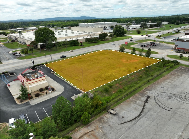 403 Buncombe rd, Greer, SC for lease - Primary Photo - Image 2 of 4