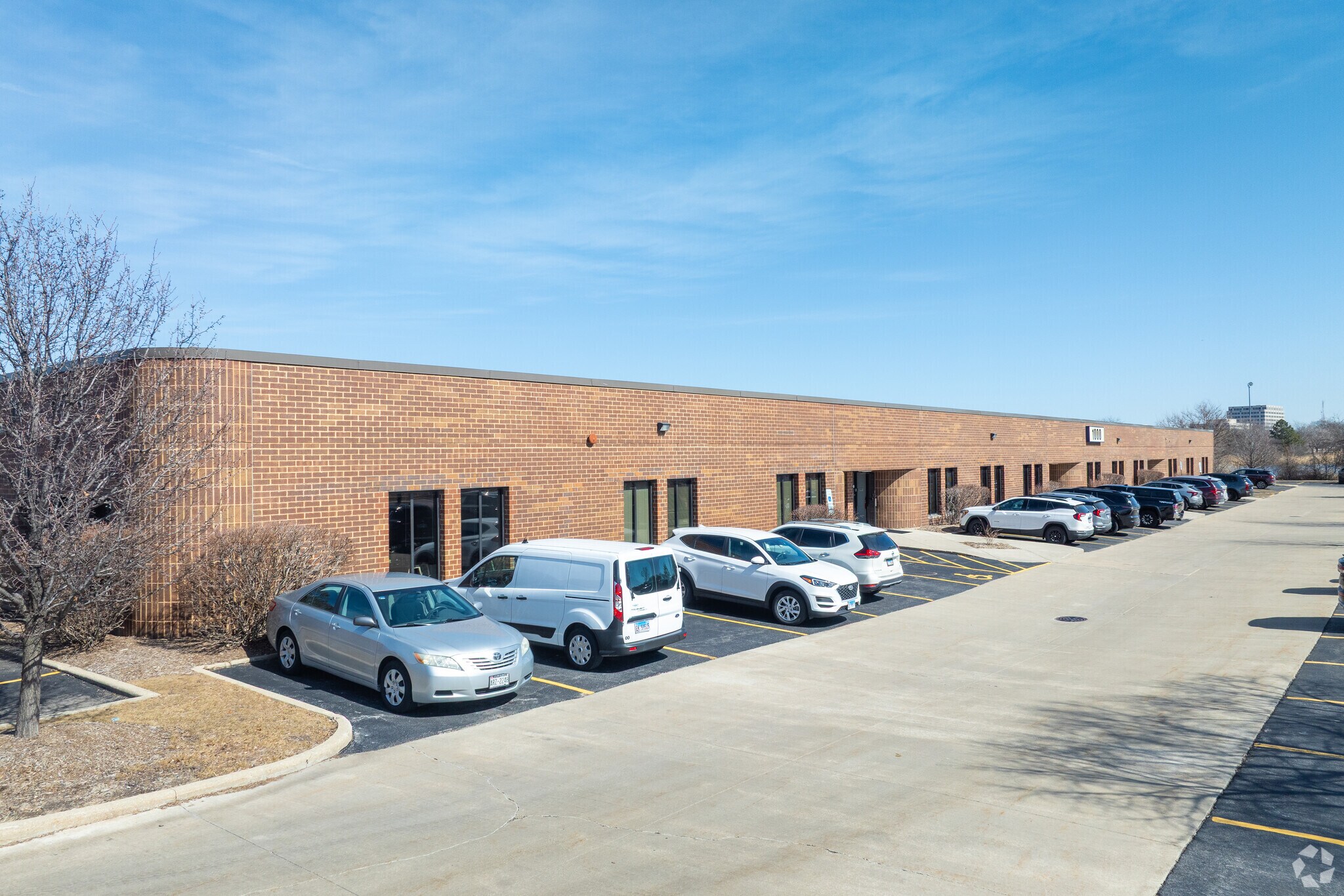 1000 E State Pkwy, Schaumburg, IL for lease Primary Photo- Image 1 of 5