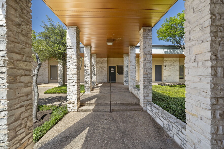 4419 Frontier Trl, Austin, TX for lease - Building Photo - Image 2 of 7