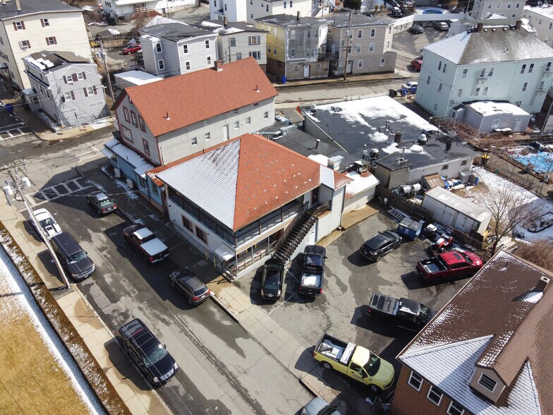 347351 Alden St, Fall River, MA 02723