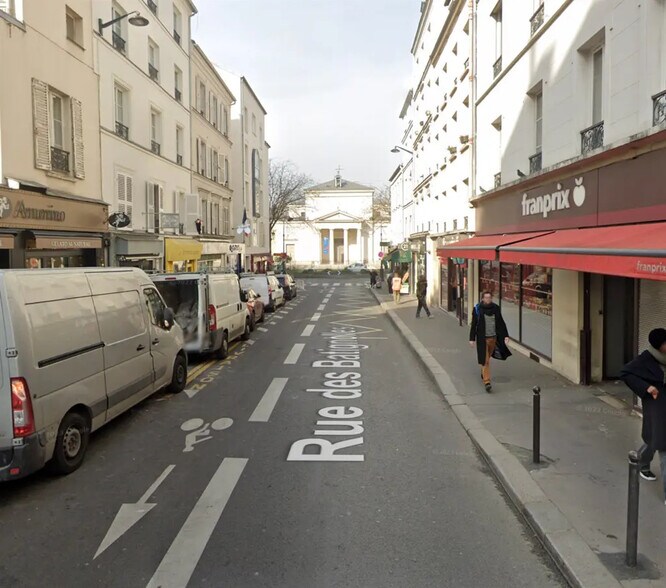 Retail in Paris for lease - Building Photo - Image 3 of 3